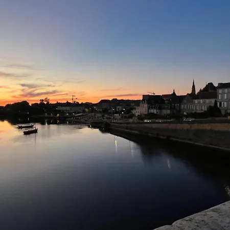 Le Musee 2, Industriel 2 Pieces